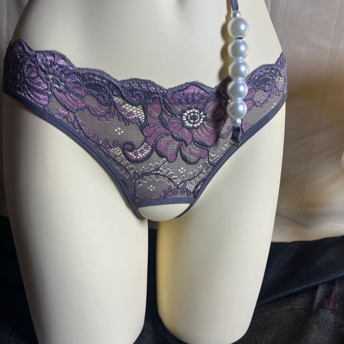 Sexy women’s panties open with pearl massage 3D see-through beautiful buttocks hollow erotic triangle thong hot - Sexy